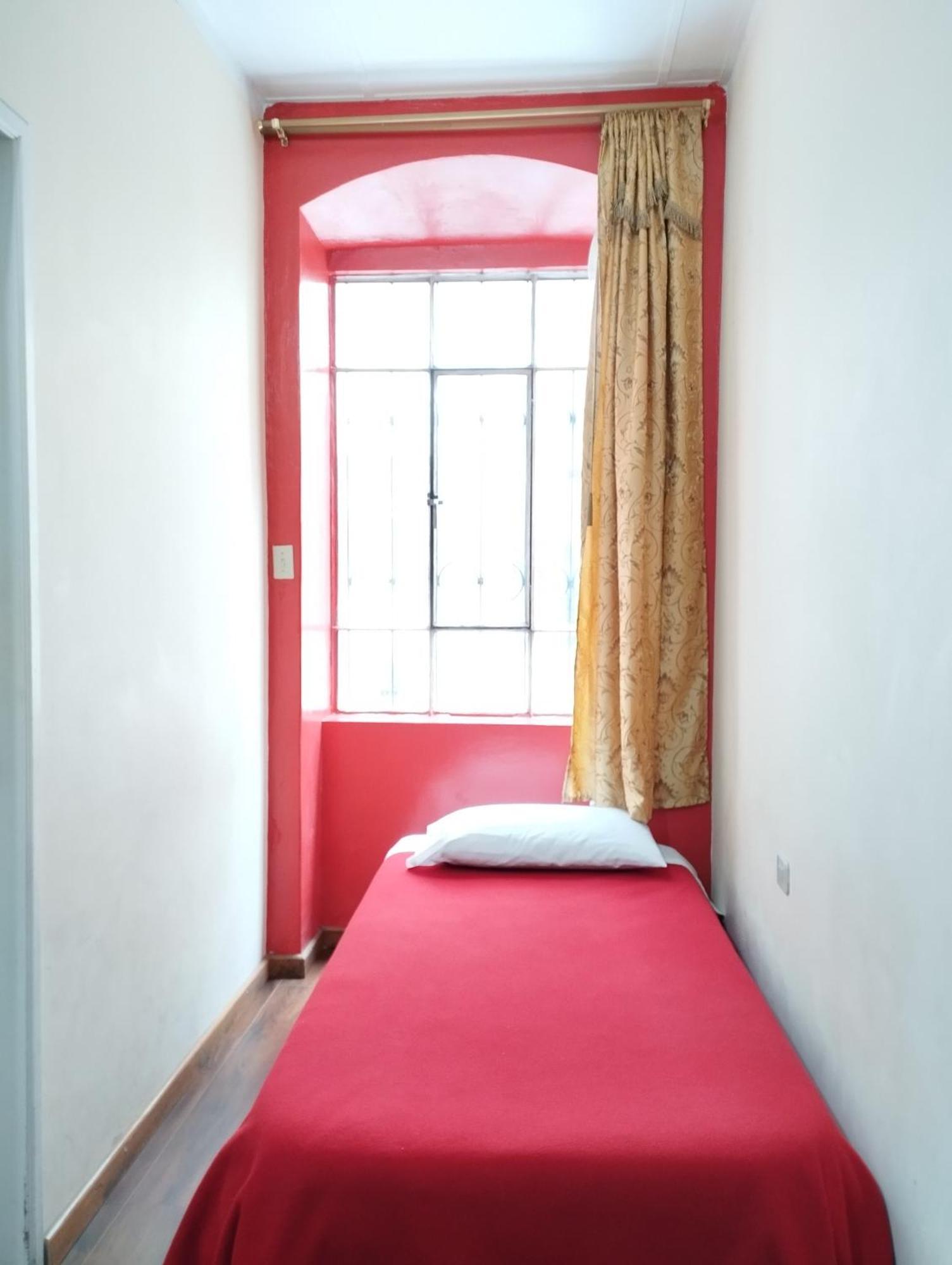 Great Location Bed And Breakfast Латакунга Экстерьер фото