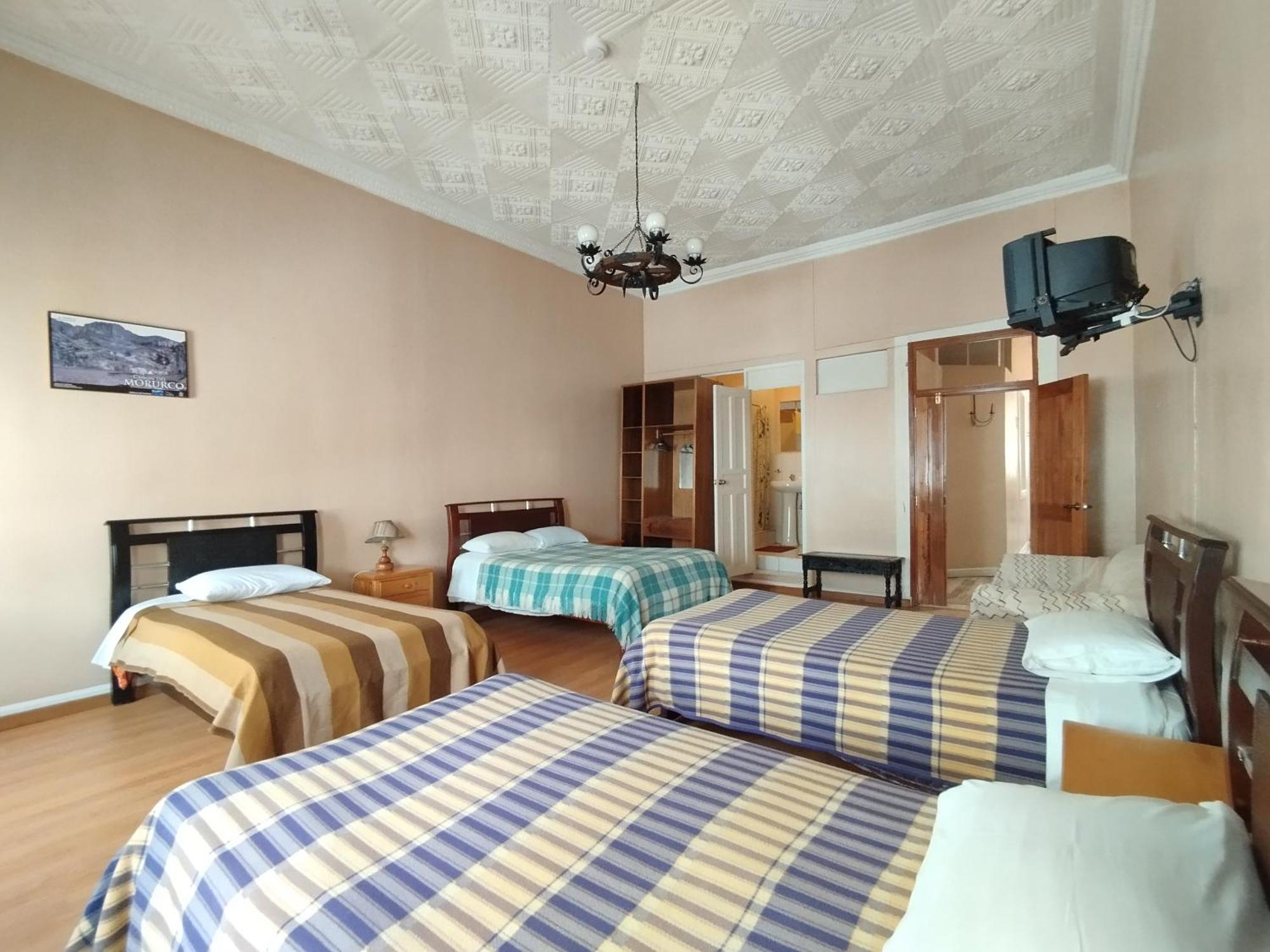 Great Location Bed And Breakfast Латакунга Экстерьер фото